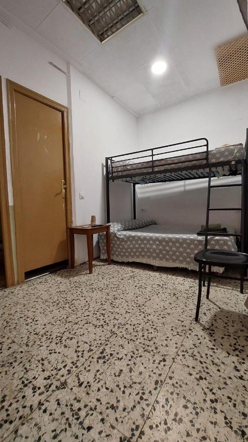 Pension Suiza Reus Exterior photo